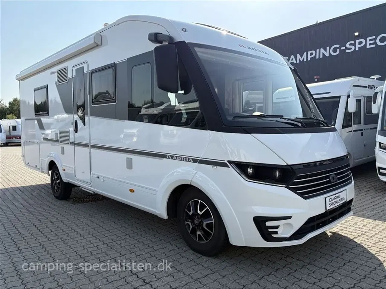 Billede 2 - 2019 - Adria Sonic Plus I700   Adria Sonic Plus I 700 DLT 2019 - Alde varme - Se den nu hos Camping-Specialisten.dk