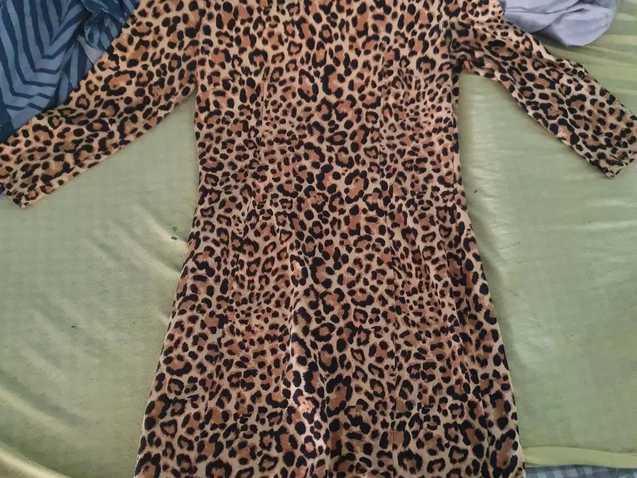 Billede 1 - Leopard kjole