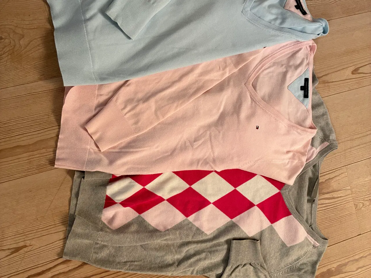 Billede 2 - Tommy Hilfiger golfbluser