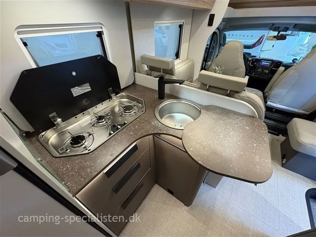 Billede 10 - 2026 - Bürstner B66 TD 690   NYHED! Bürstner B66 TD 690 2026 kampagnemodel - Kan ses nu hos Camping-Specialisten.dk
