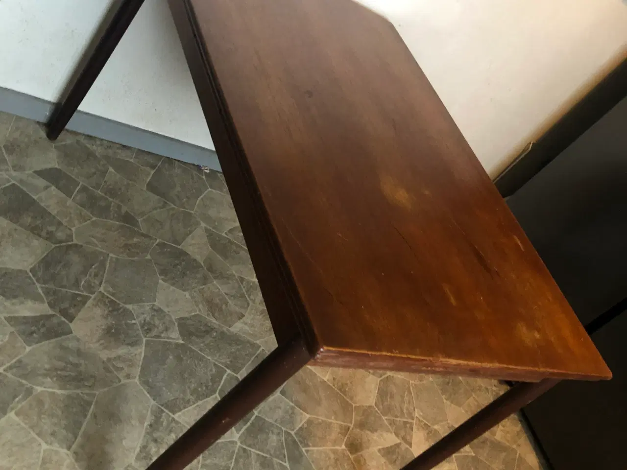 Billede 2 - Spisebord med ekstra bordplade