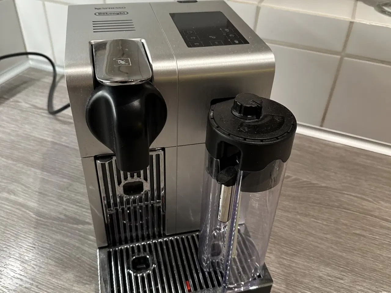 Billede 1 - Nespresso DeLonghi kaffemaskine