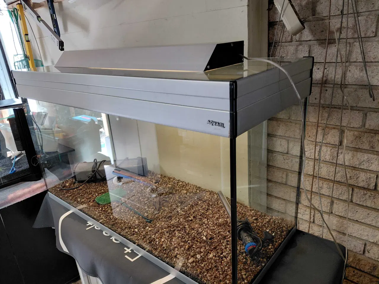 Billede 3 - Akvarier 200L 
