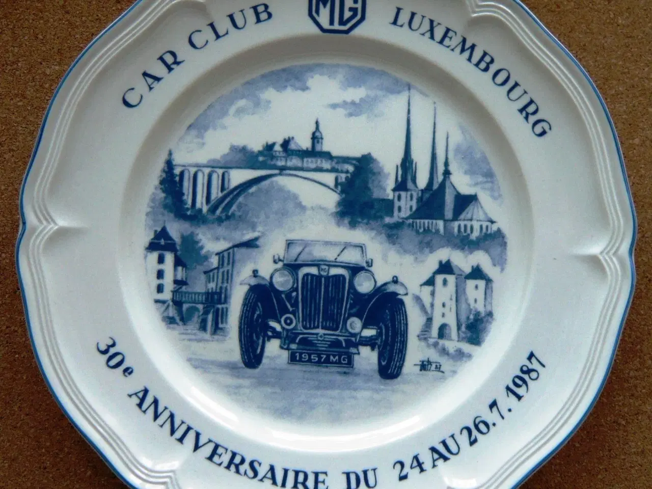 Billede 1 - Villeroy & Boch platte: MG Car Club Luxemburg 