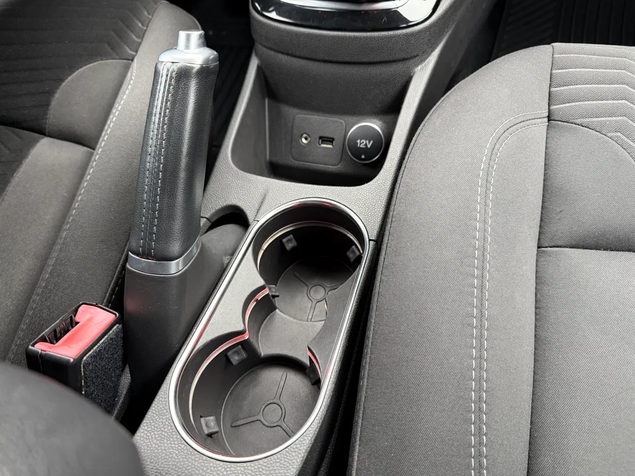 Billede 15 - Velkørende Ford Fiesta