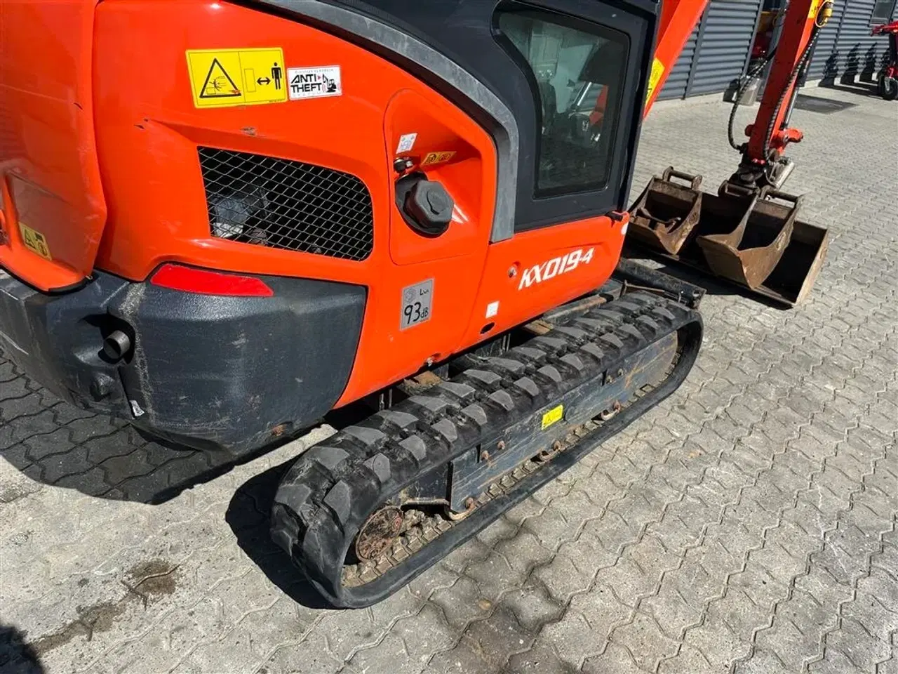 Billede 16 - Kubota KX019-4 Tiltfæste, Koblinger og haner og 3 skovle