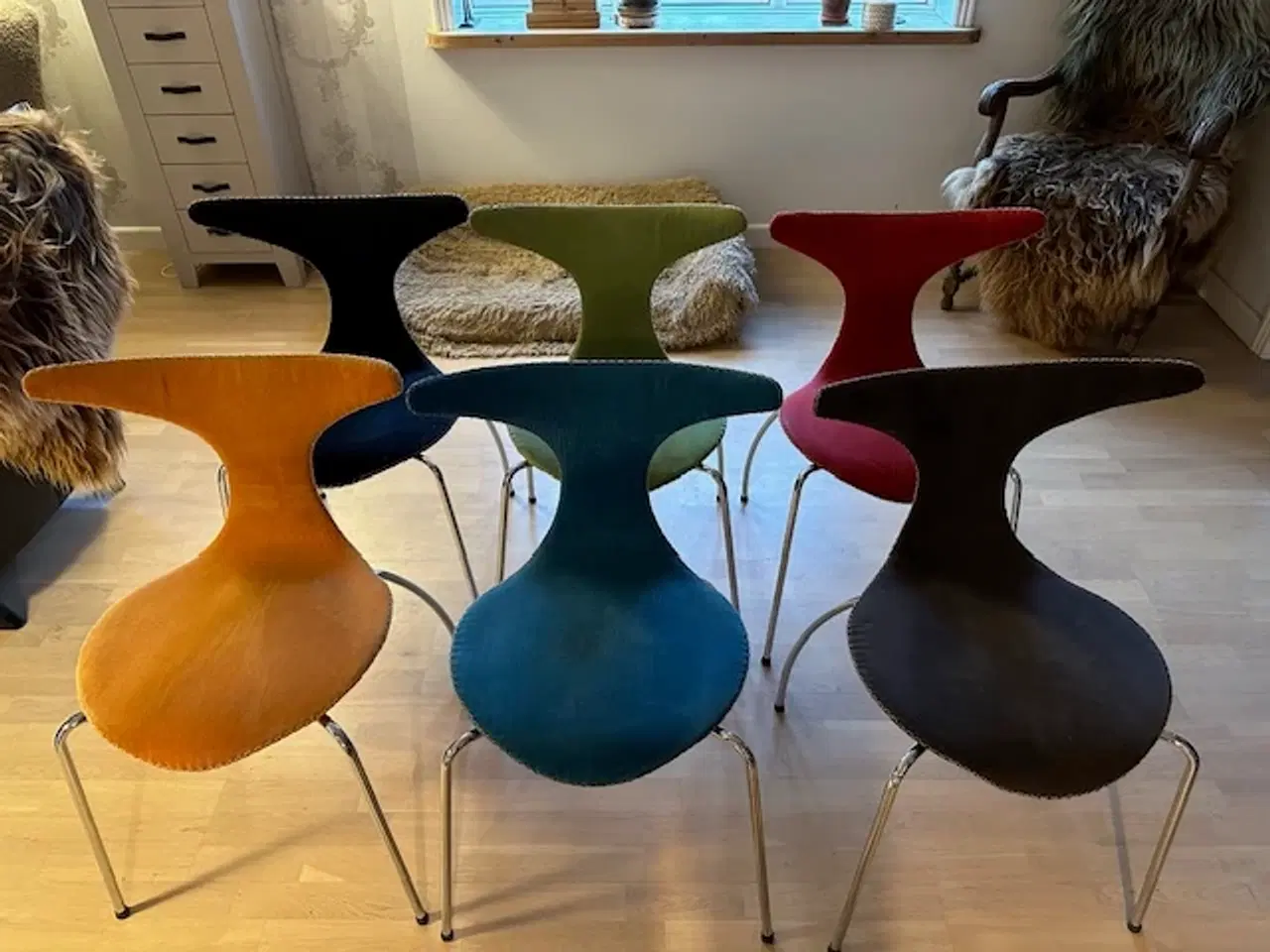 Billede 2 - Forskelligt Farvede Spisestuestole