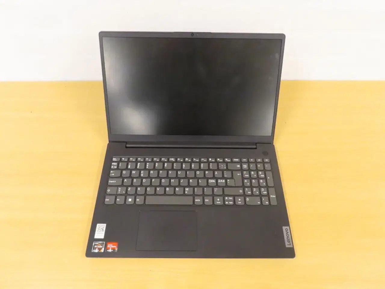 Billede 1 - Computer LENOVO V15 G2 ALC