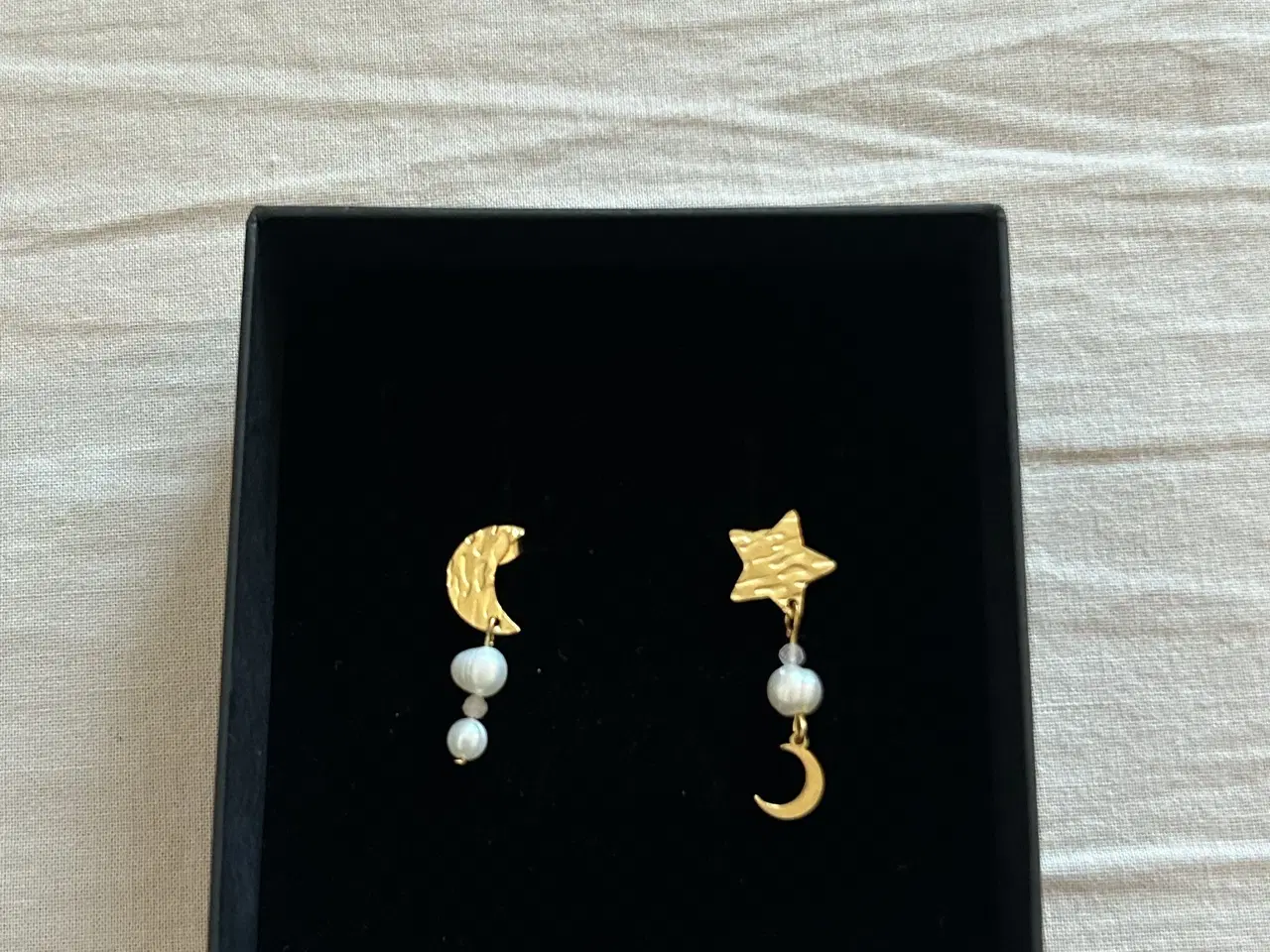 Billede 1 - Måne og stjerne øreringe 