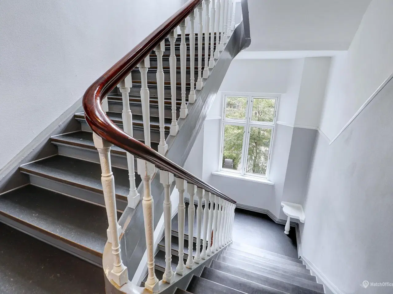 Billede 6 - Pænt herskabslejemål med adgang til Saga-gårdens ”grønne oase”