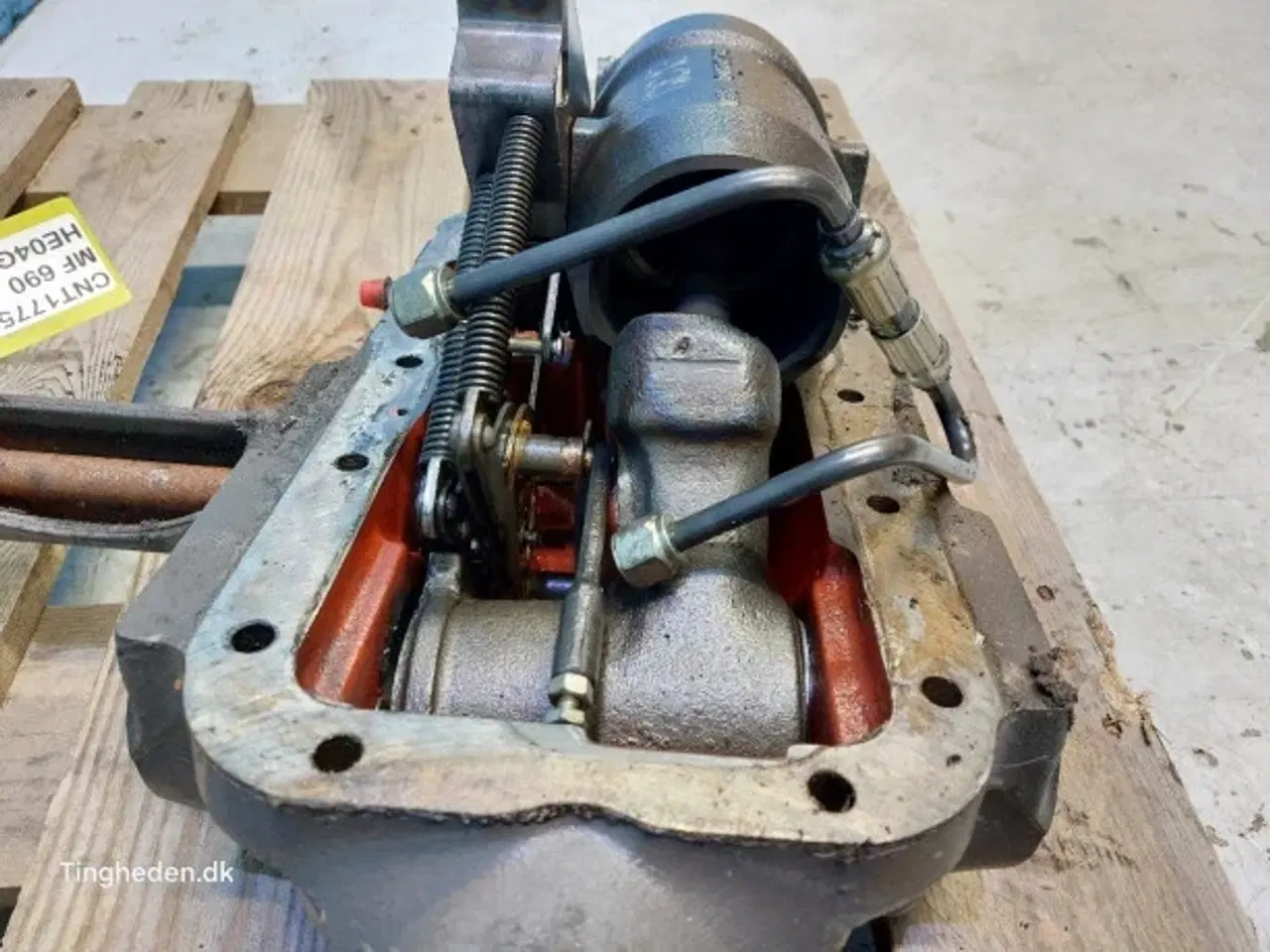 Billede 13 - Massey Ferguson 690 Liftdæksel 1870955M2