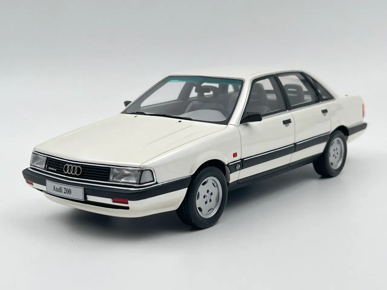 Billede 2 - 1989 Audi 200 2,2 20v Turbo Quattro - 1:18