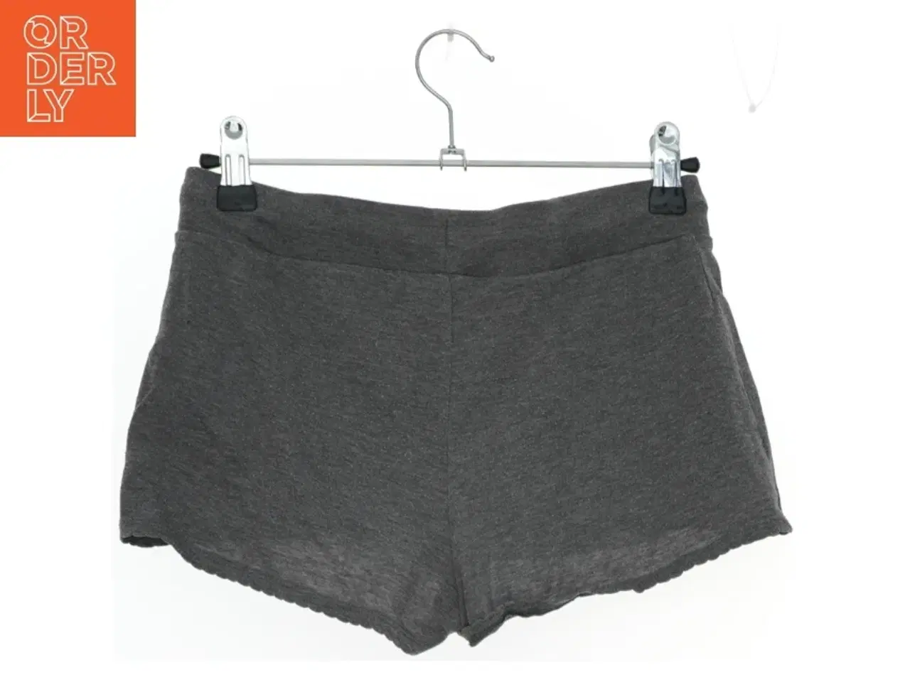 Billede 2 - Grå shorts med snøre fra H&M (str. 140)