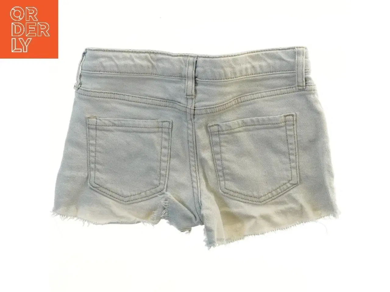 Billede 2 - Lyse denim shorts med broderier fra Art Class (str. 128)