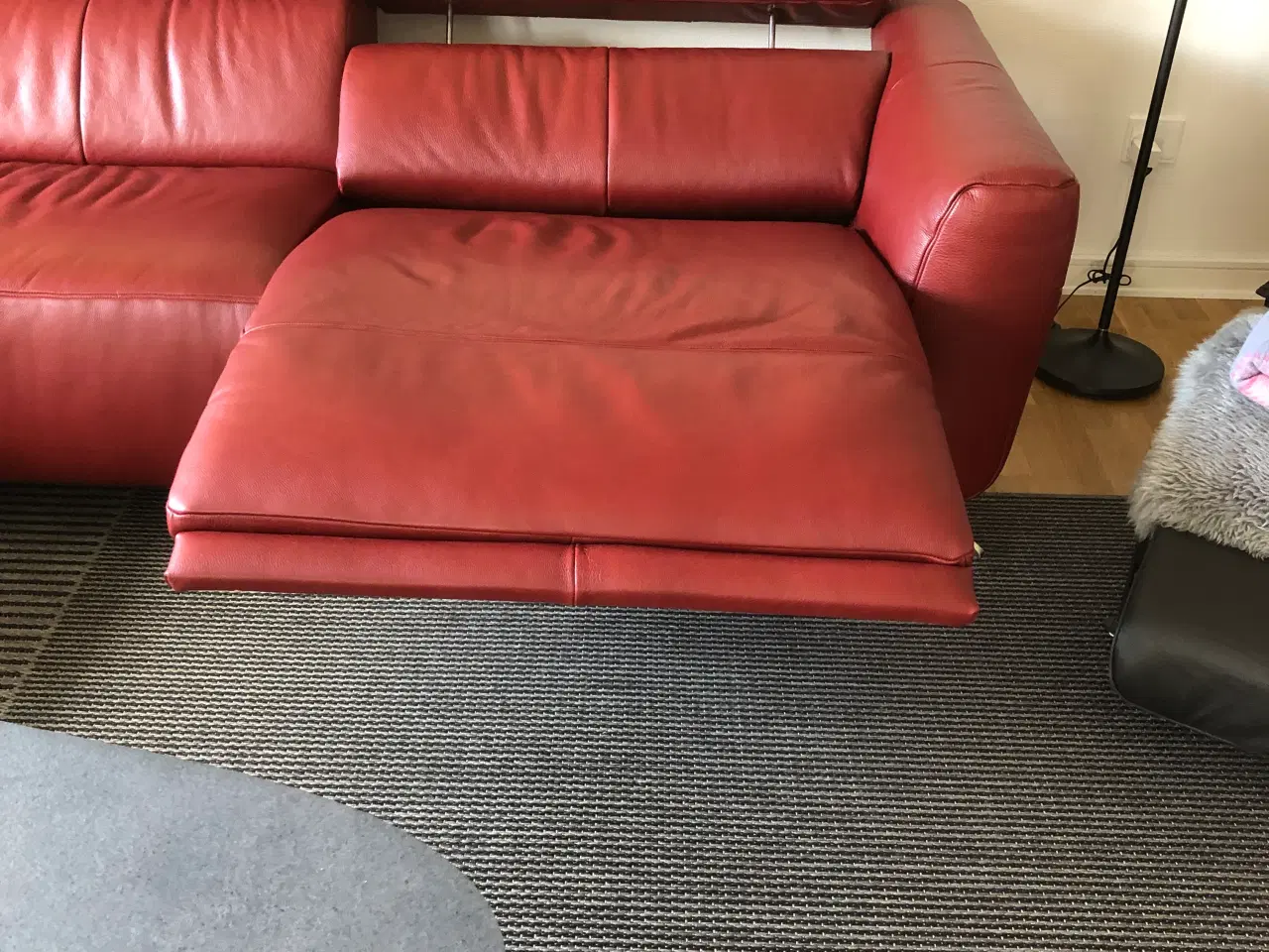 Billede 3 - Natuzzi lædersofa med el-recliener næsten ny.