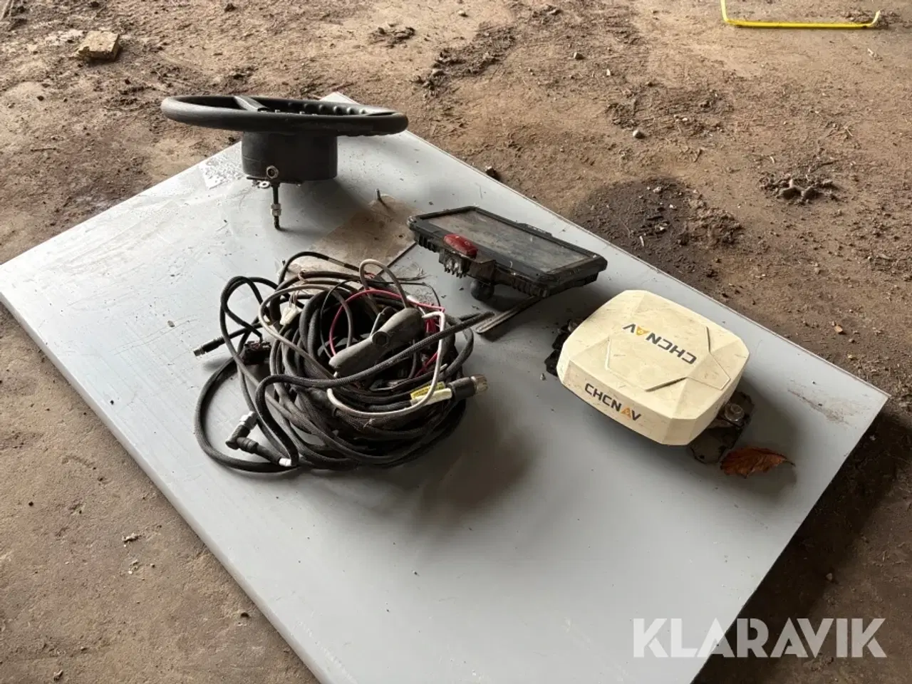 Billede 3 - GPS system til traktor Chcnav