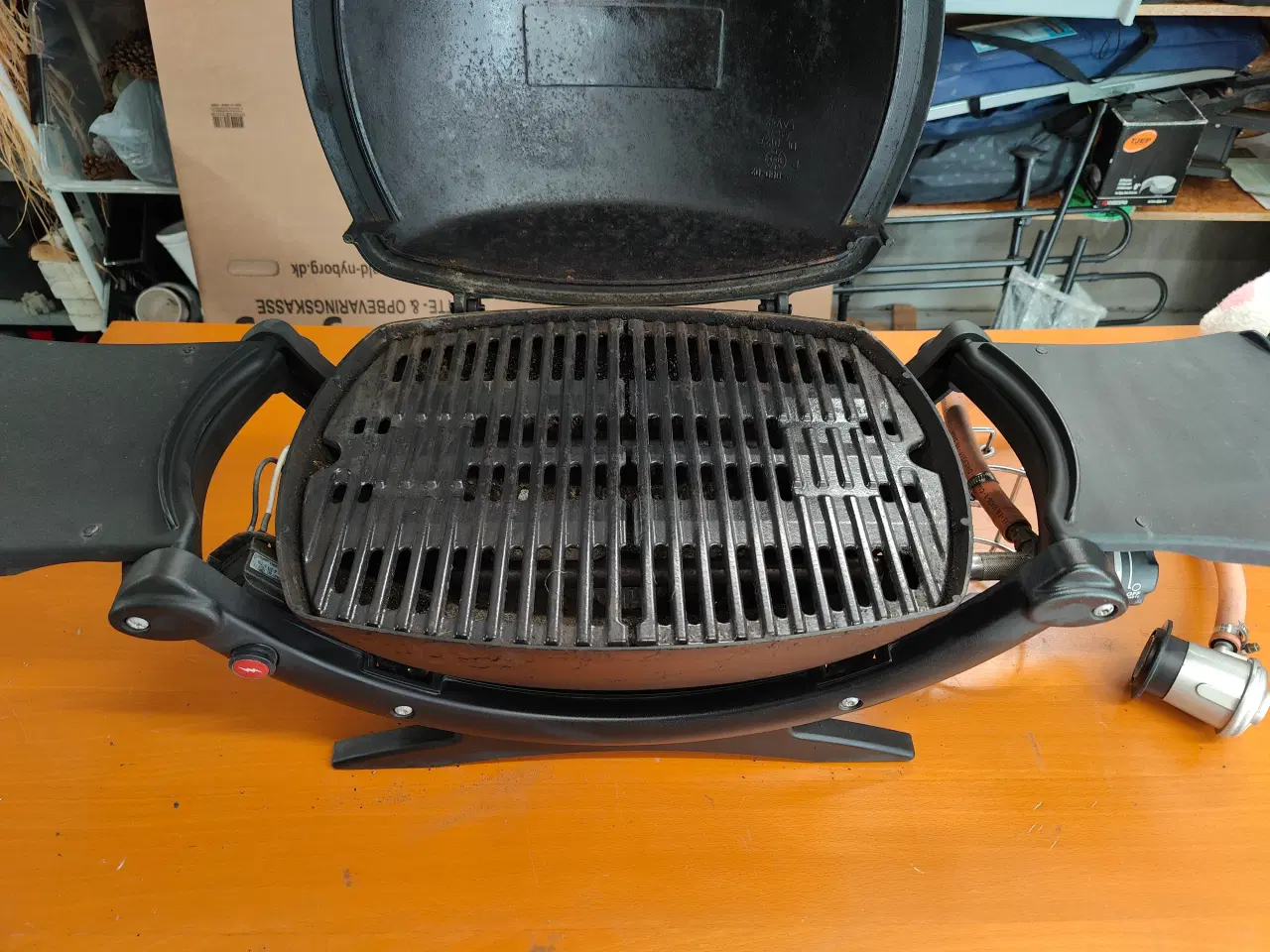 Billede 4 - Weber Q1200 gasgrill med nyere emaljeret rist