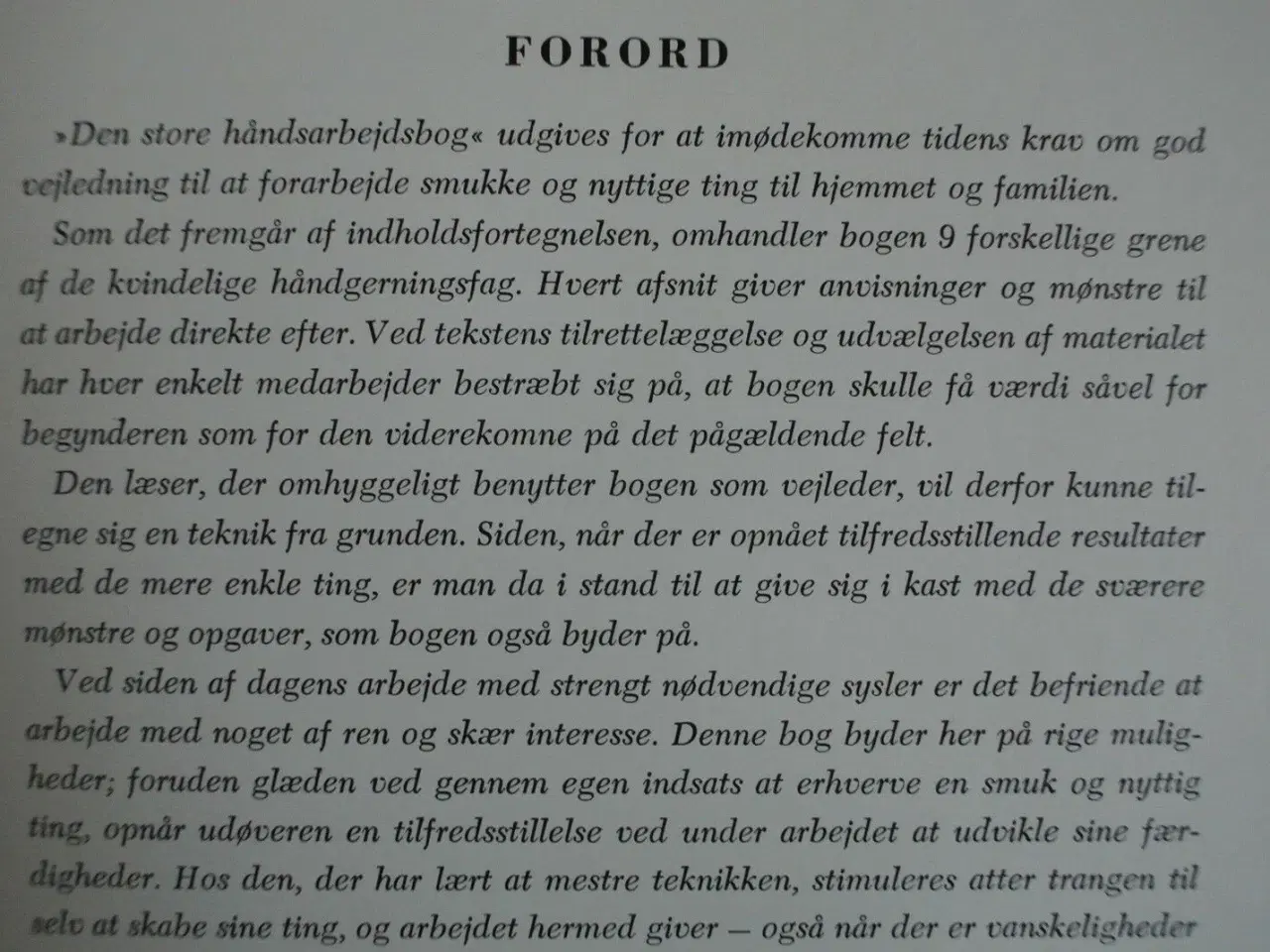Billede 2 - den store håndarbejdsbog, af hannah kruhøffer, emn