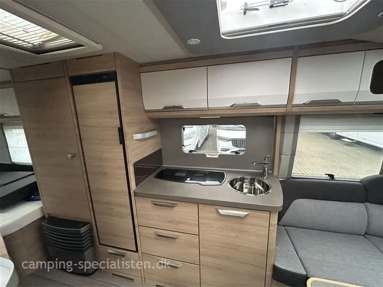 Billede 5 - 2023 - Knaus Südwind 540 UE "60 Years Celebration"   Knaus Südvind 540  model 2023 kan nu ses hos Camping-Specialisten.dk