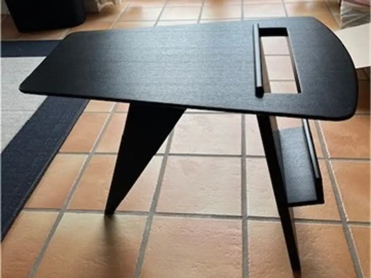 Billede 2 - Magazine table,Jens Risom fra Fredericia Furniture