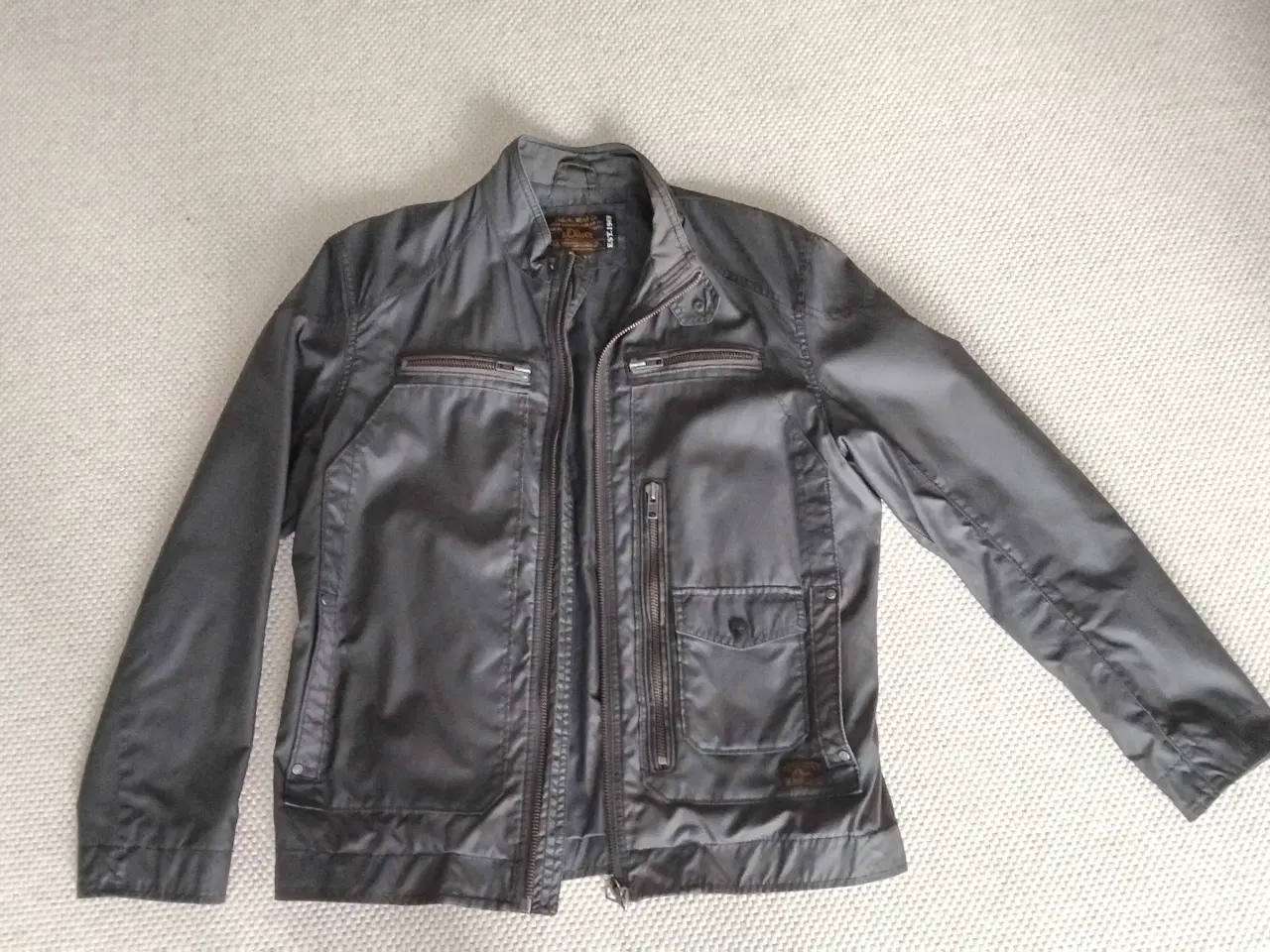 Billede 2 - s.Oliver Herre Jakke i antracit farve 