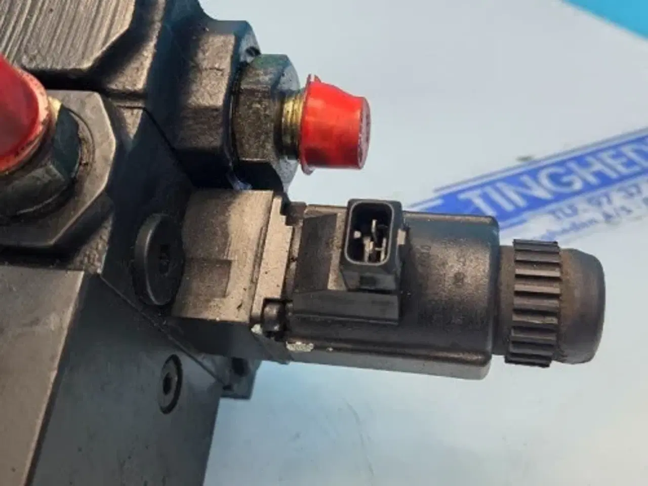 Billede 18 - New Holland CR9.90 Hydraulikventil 87313989