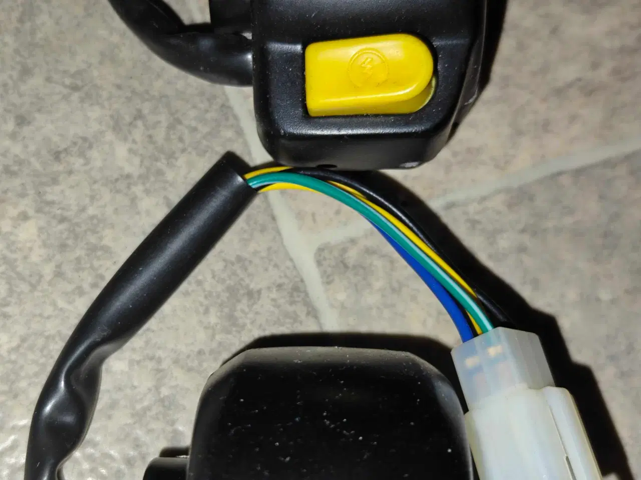 Billede 1 - PGO Hot 50 / Big Max. Nye Højre Grebkonsol