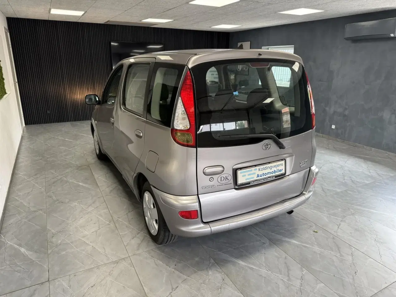 Billede 3 - Toyota Yaris Verso 1,3 86HK