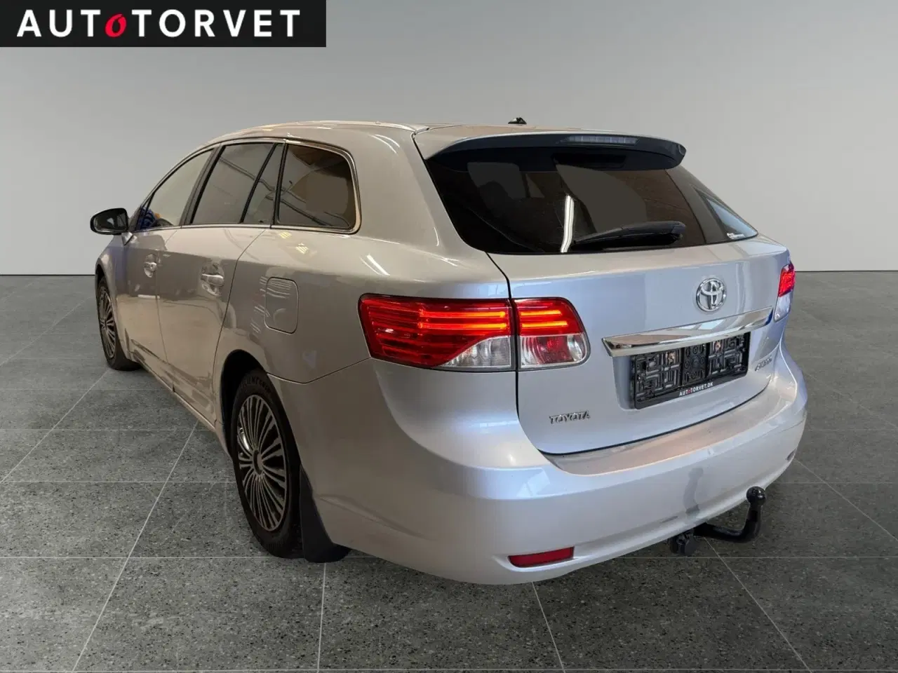 Billede 4 - Toyota Avensis 2,0 D-4D T2 Touch stc.
