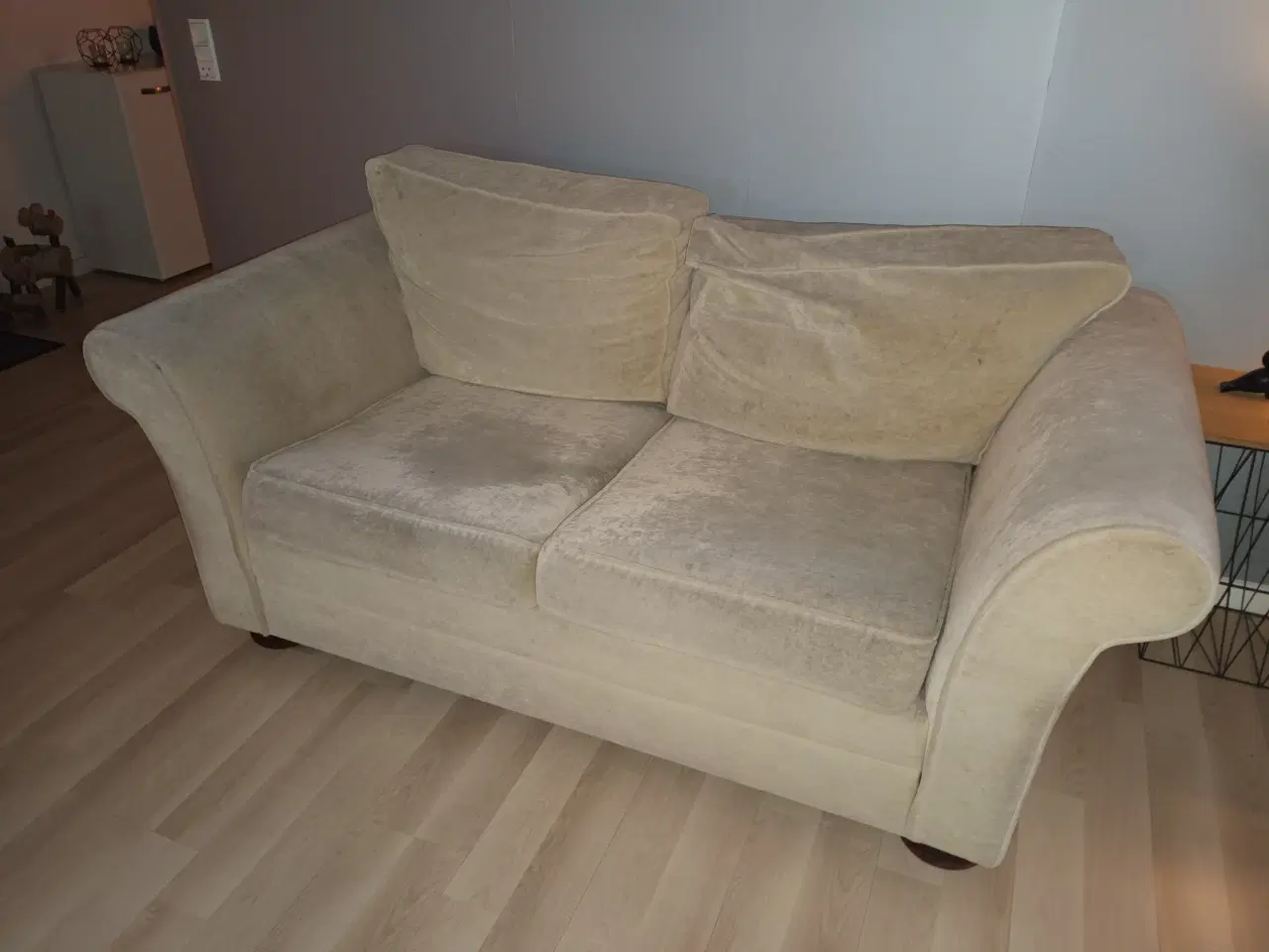 Billede 1 - Solid sofa