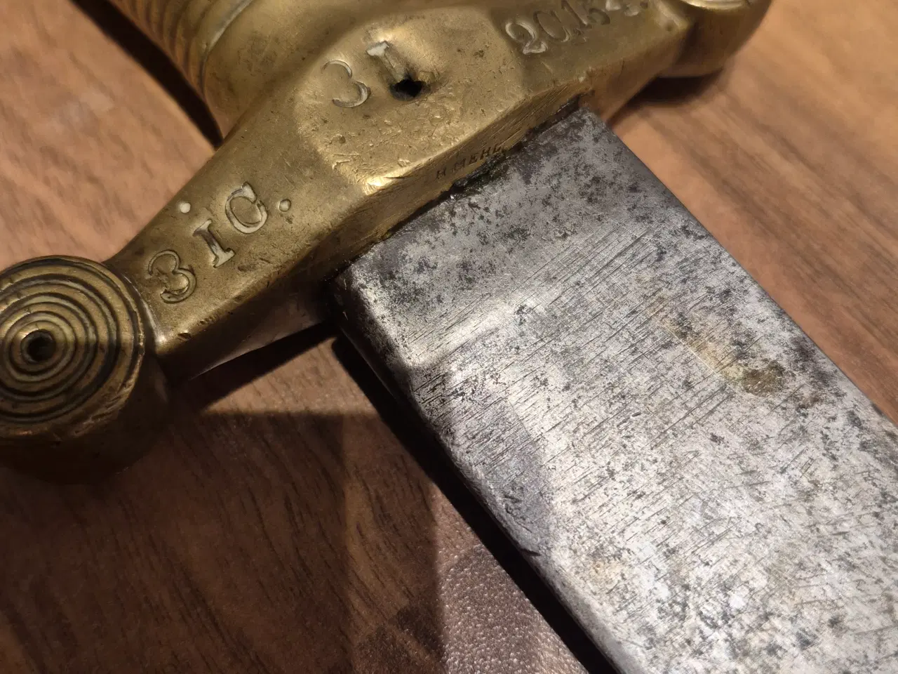 Billede 4 - Dansk fodfolks sidesværd - Gravkors fra 1848 -1864