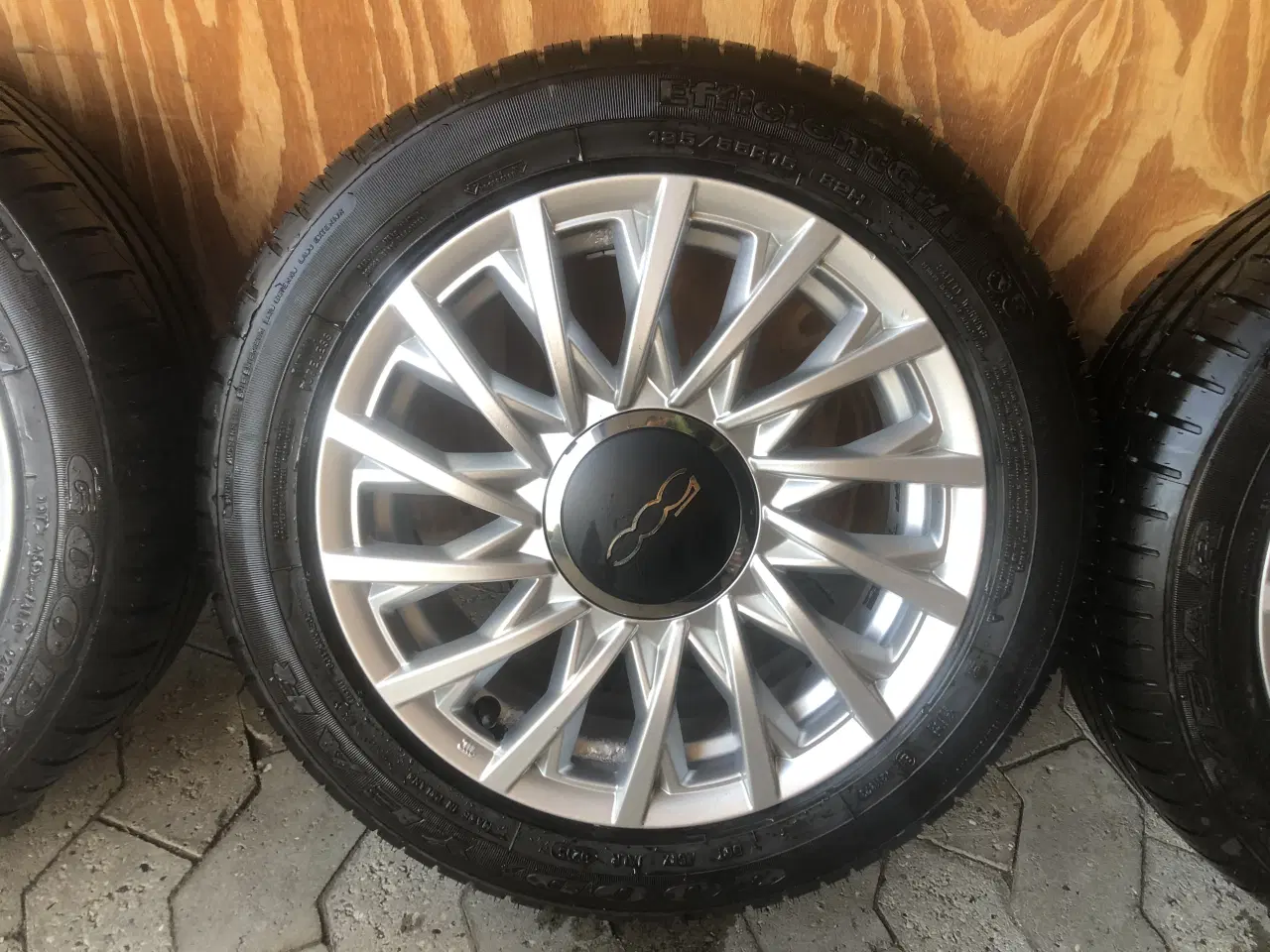 Billede 3 - Originale Fiat 500 Lounge fælge & Goodyear dæk