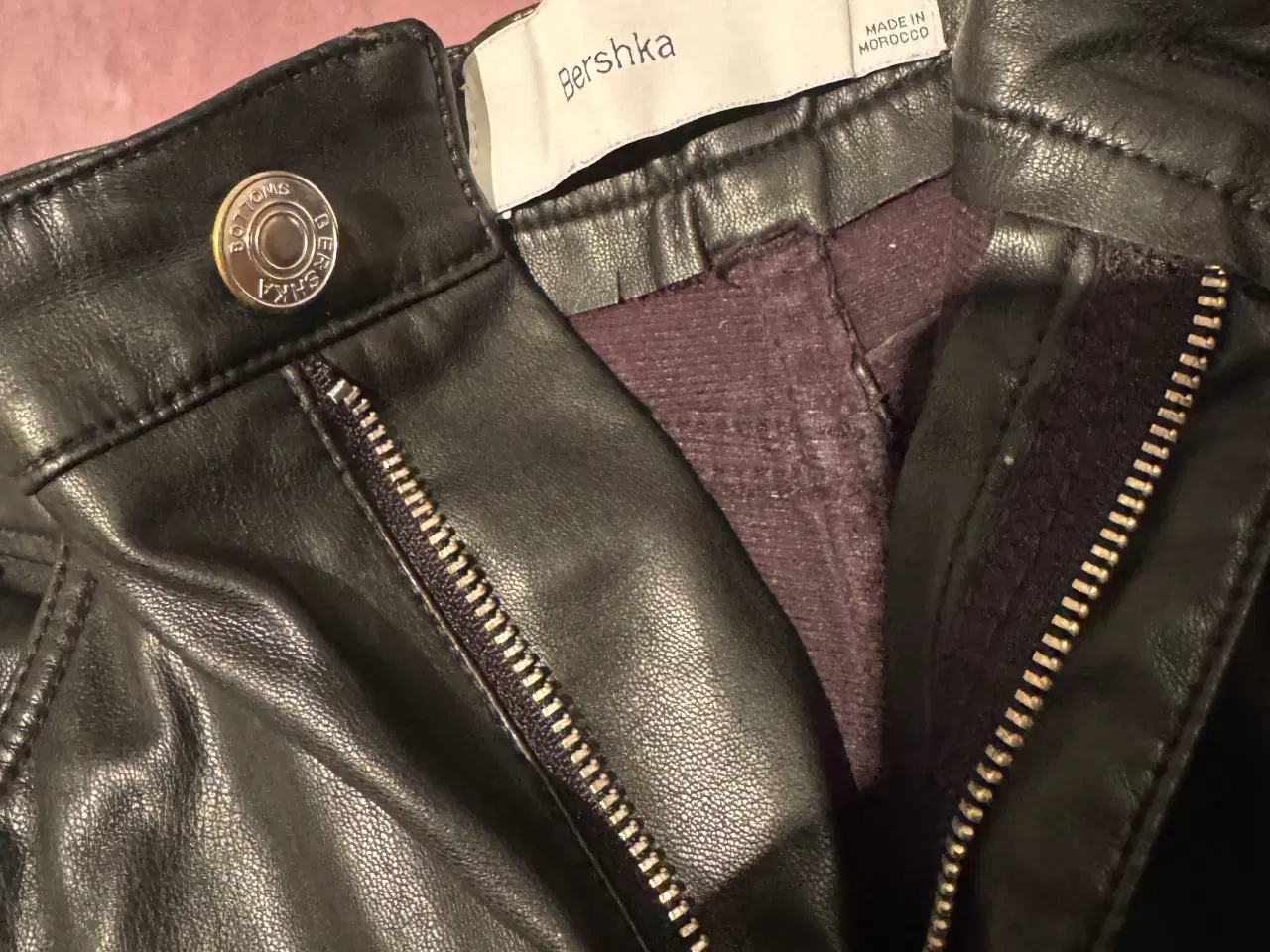 Billede 3 - Bershka bukser sælges