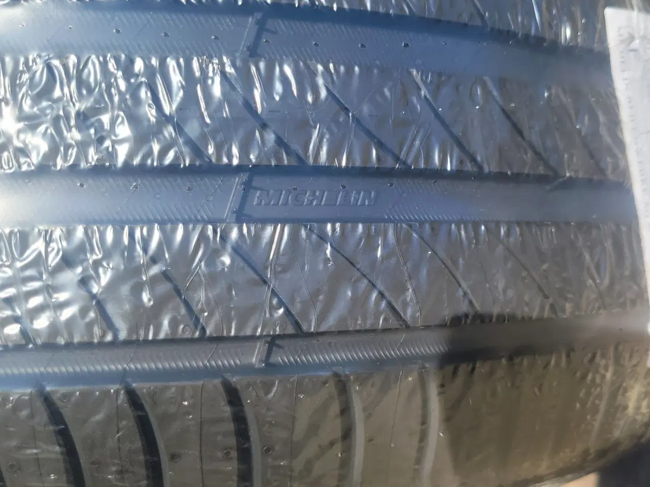 Billede 2 - 225 / 50 R 17