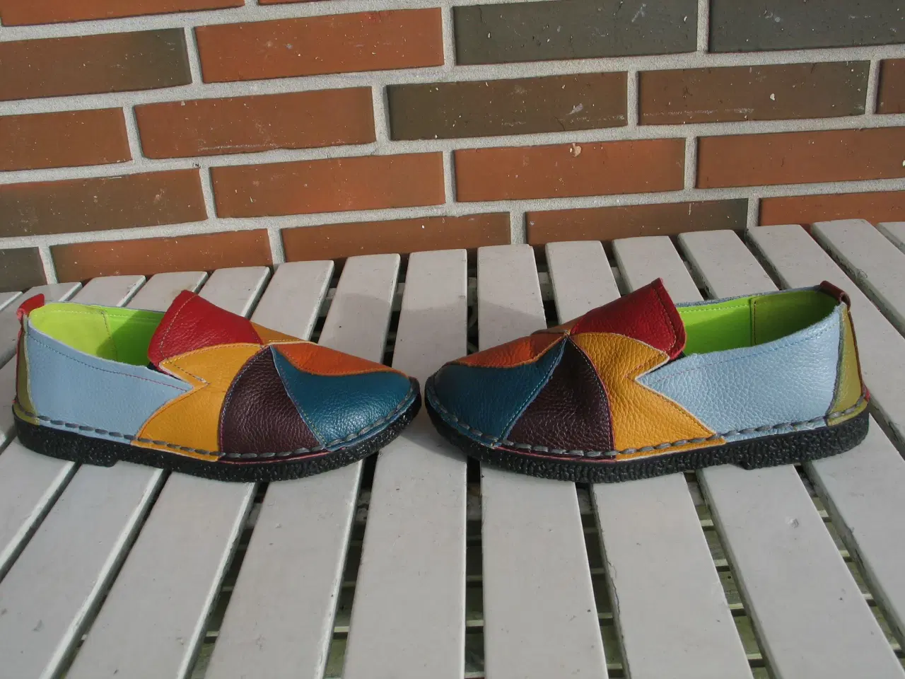 Billede 2 - Multi farvede sko