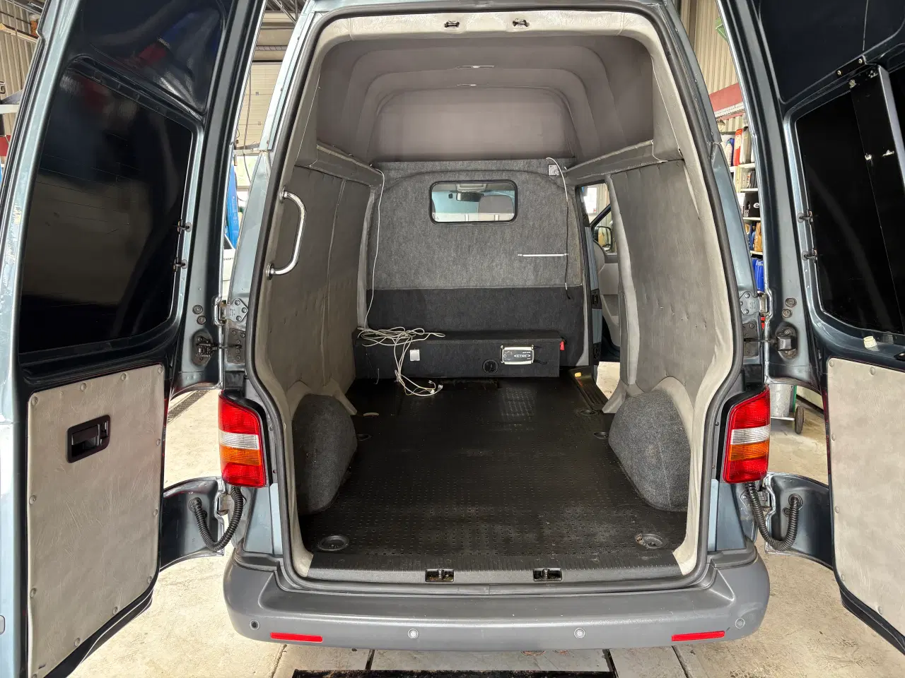 Billede 13 - VW Transporter 2,5i van disel aut. partikelfilter