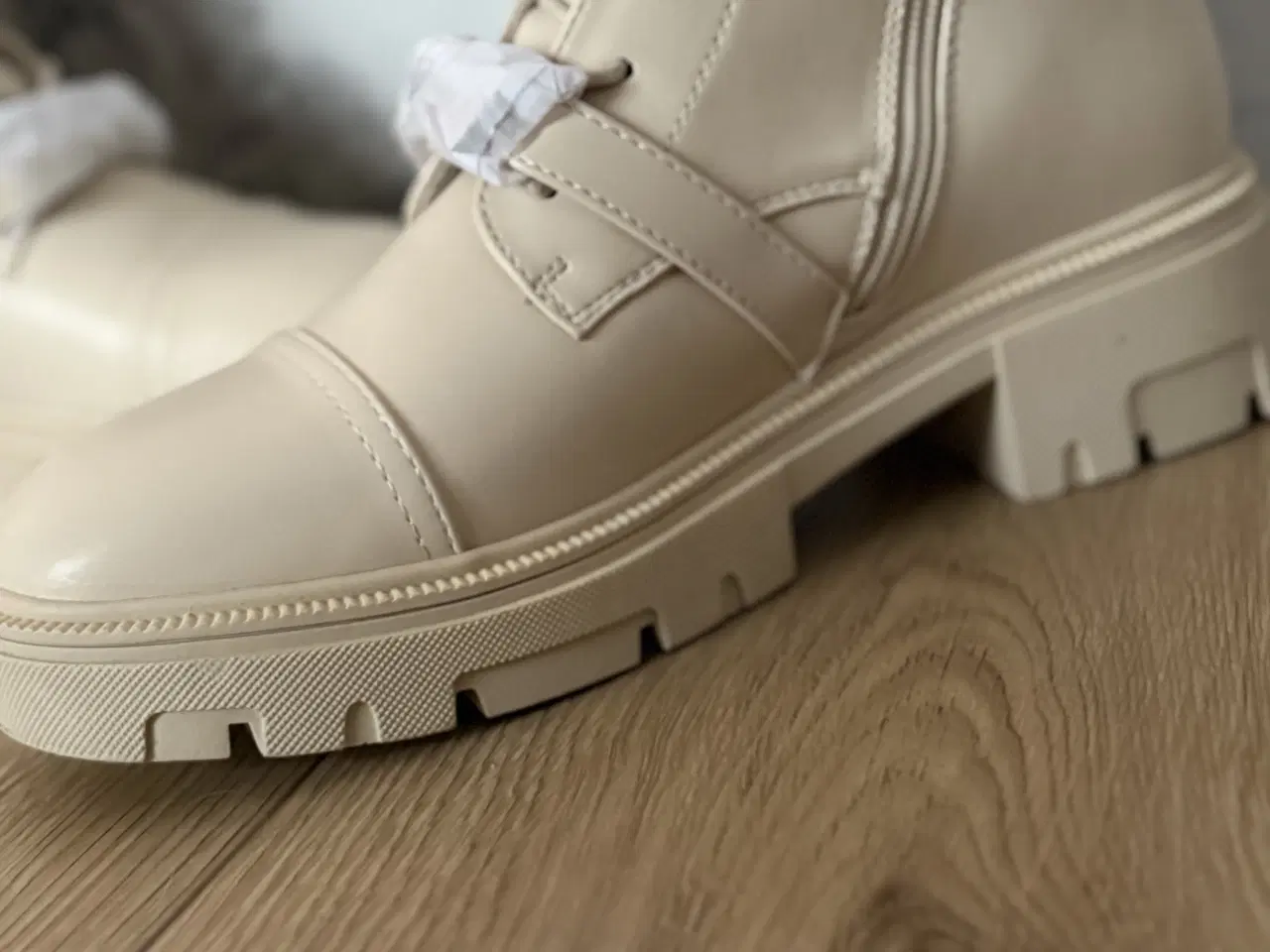 Billede 4 - Beige støvler