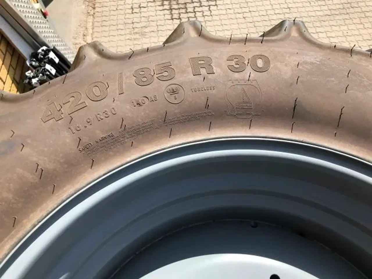 Billede 3 - Mitas 520/85R42+420/85R30