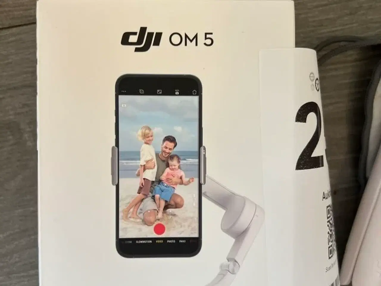 Billede 2 - Gimbal til smartphone DJI OM 5 samt WOOFIT højttaler