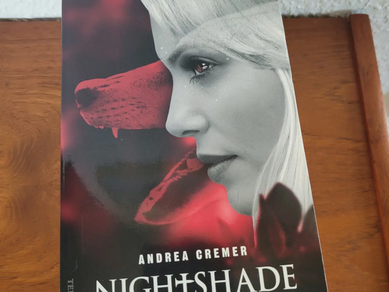 Billede 4 - Bogserie: Nightshade 1-3