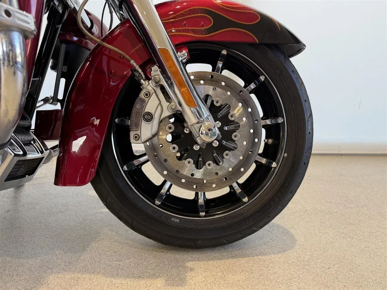 Billede 4 - Harley-Davidson FLHTCUSE Electra Glide Ultra Classic CVO 110"
