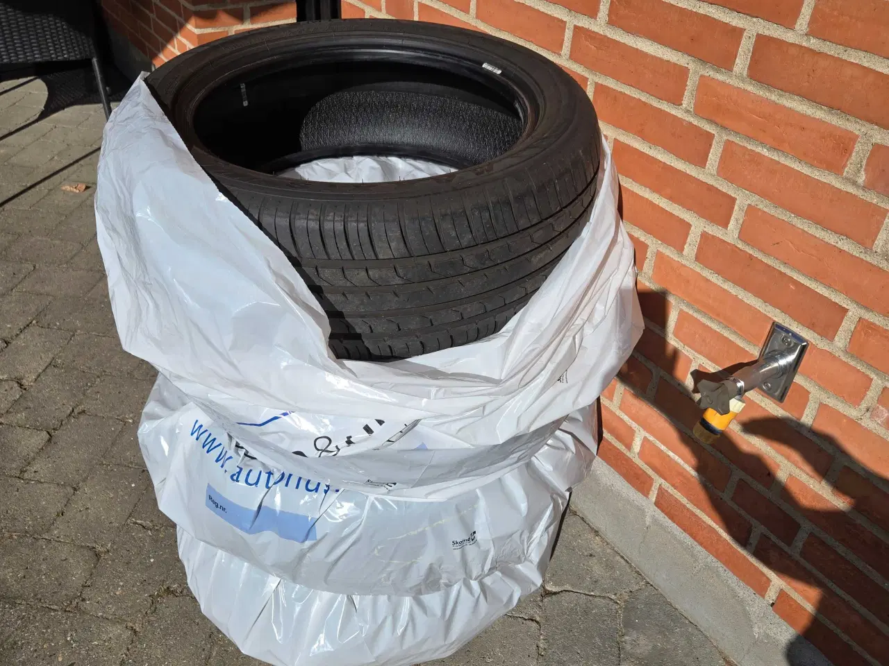 Billede 1 - Sommerdæk 17" 2.500 kr.