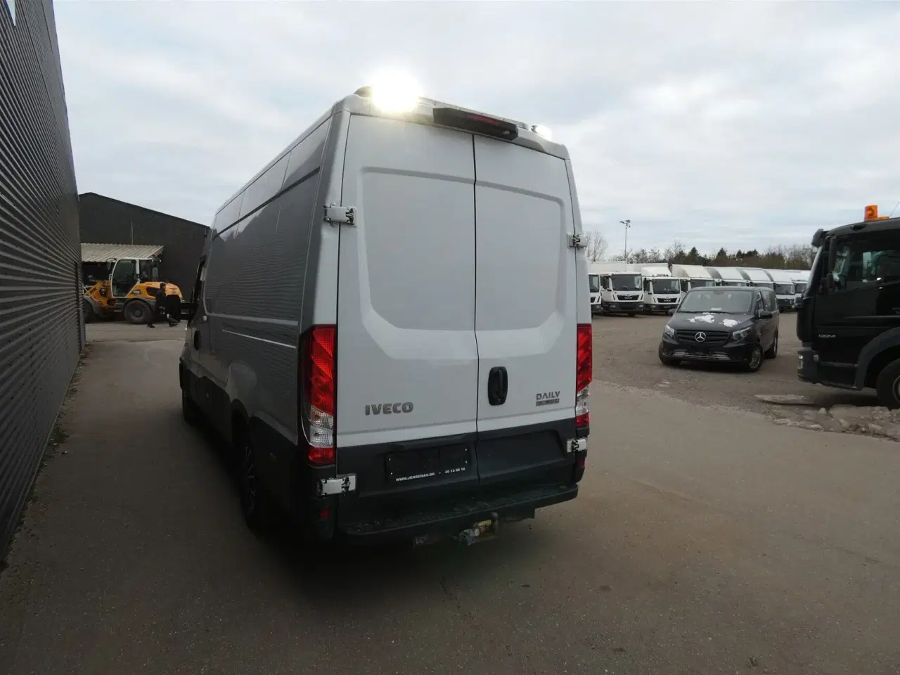 Billede 9 - Iveco Daily 35S16 12m3 2,3 D 156HK Van 8g Aut.