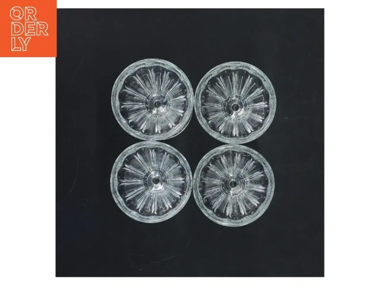 Billede 2 - Sæt af fire glas (str. 9,5 cm)