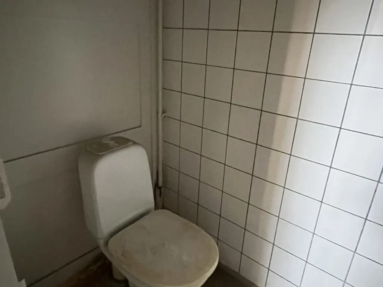 Billede 9 - Højloftet lager med kontorer til leje på Tangmosevej 87 i Køge