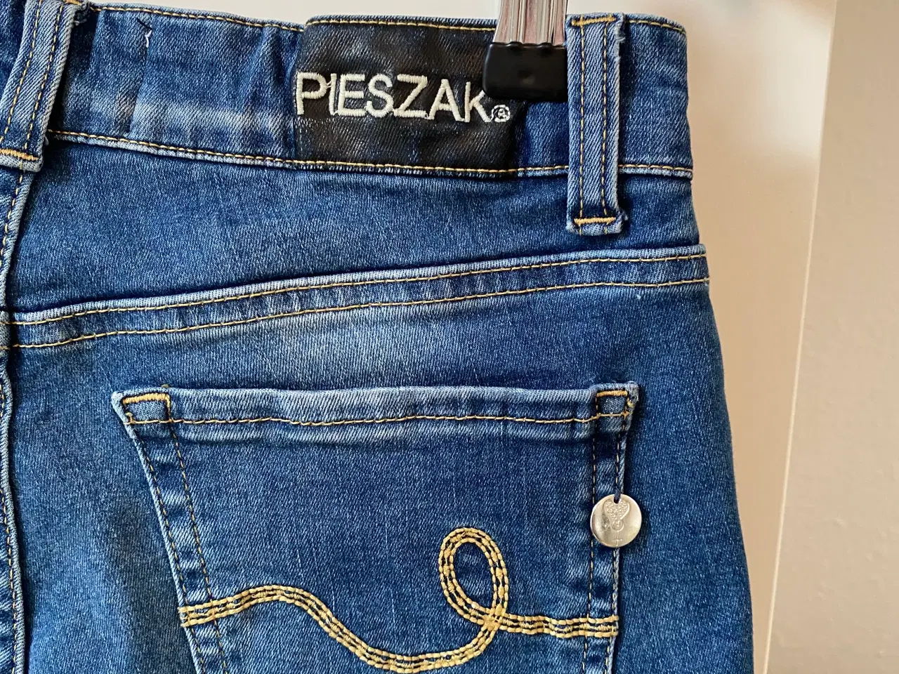 Billede 4 - Pieszak Jeans som nye
