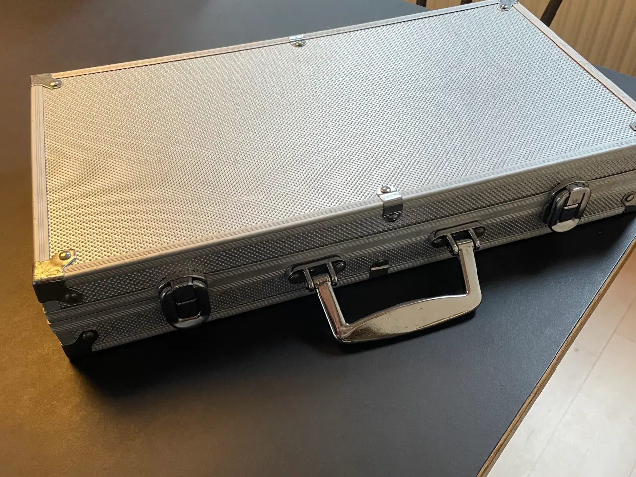 Billede 3 - Pokerspil i kuffert