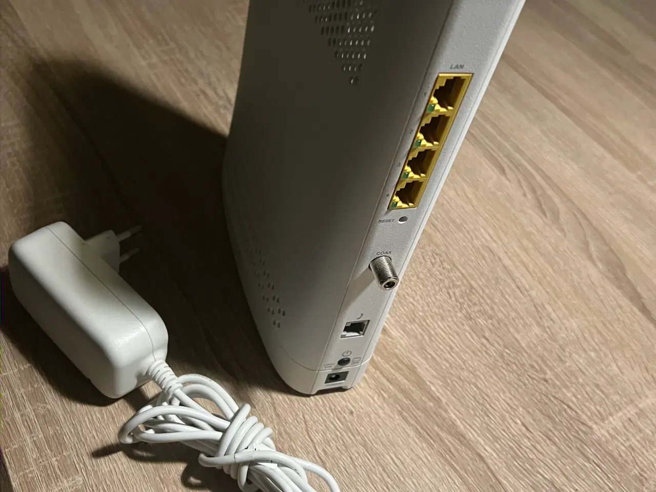 Billede 7 - Modem med wifi