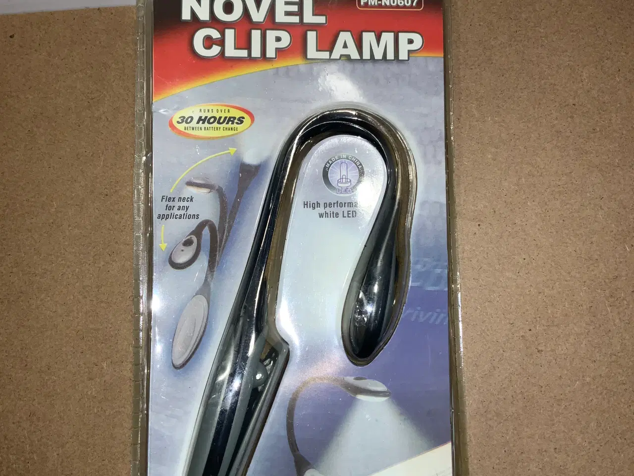 Billede 1 - LED Novel Clip Lamp, Læselampe med klemme