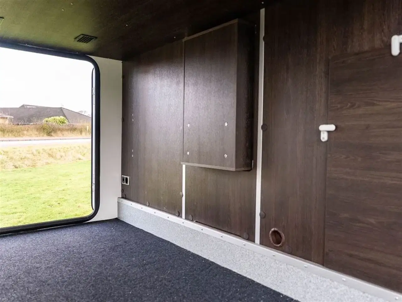 Billede 32 - 2023 - Benimar Sport 363 NK Ekstrem velholdt autocamper til familien